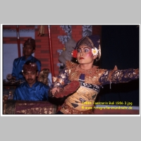 14581 Taenzerin Bali 1986 3.jpg